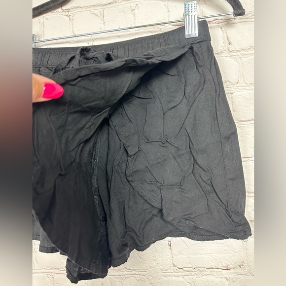 HOLLISTER black flowy casual comfort viscose pull on shorts,‎ sz S - Picture 2 of 6